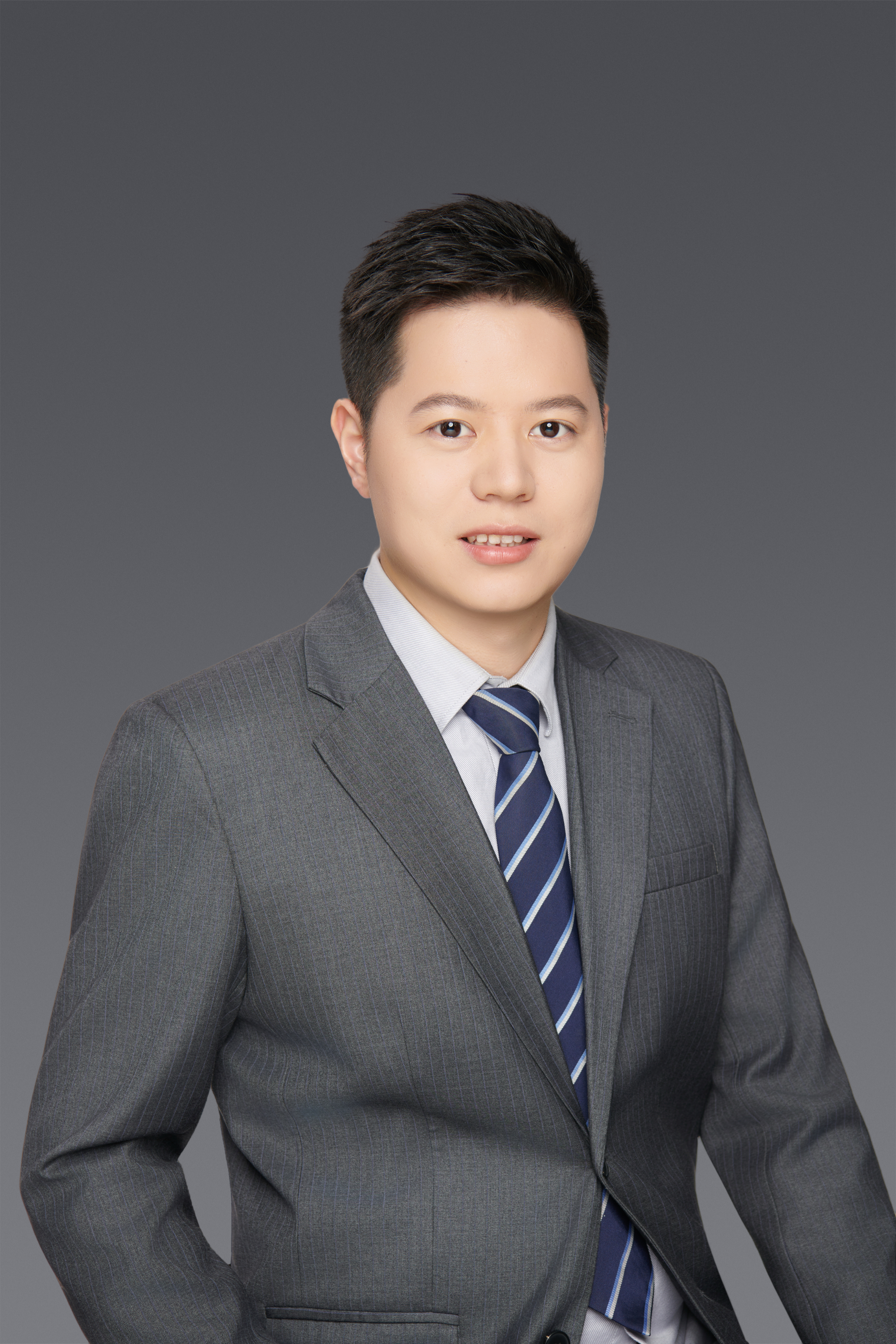 Donghui Dai 戴东辉